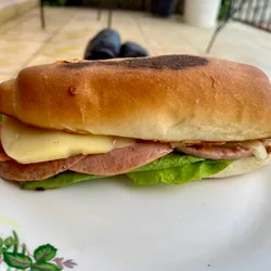 Sandwich Date un Gusto