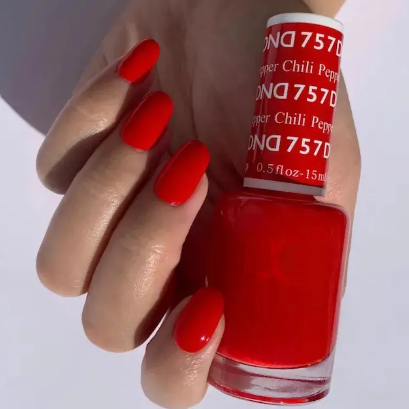 Esmalte DND 757 “Chili Pepper”