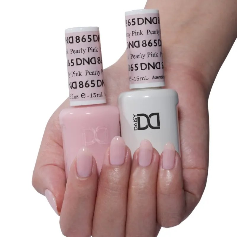 Esmalte DND 865 “Pearly Pink”