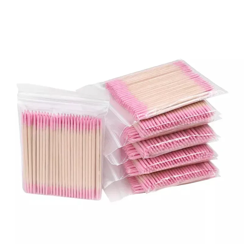 Palito de madera con algodón