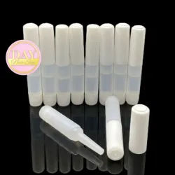 Pegamento de tubo blanco