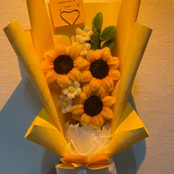 ramo de tres girasoles🌻