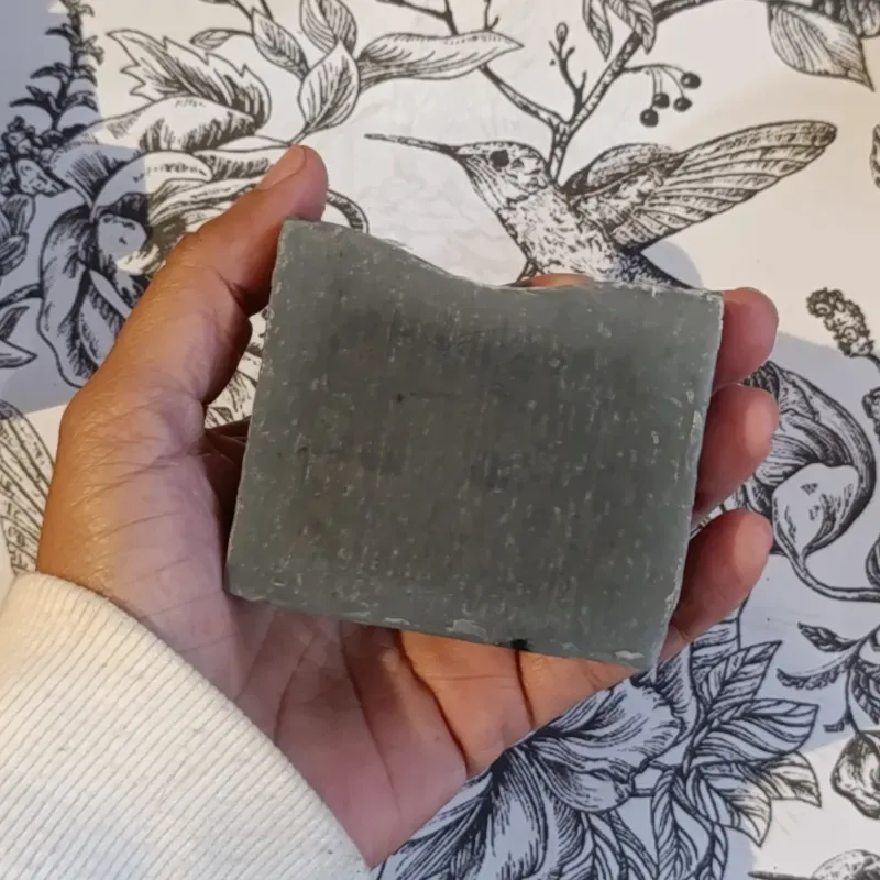 Jabón de Carbón Activado 80g