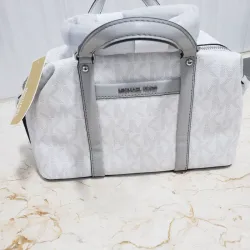 Cartera Michael kors 