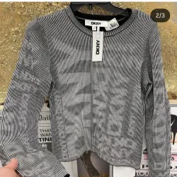 Enguatada Donna Karan New York 