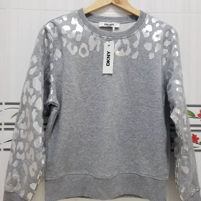 Enguatada Donna Karan New York