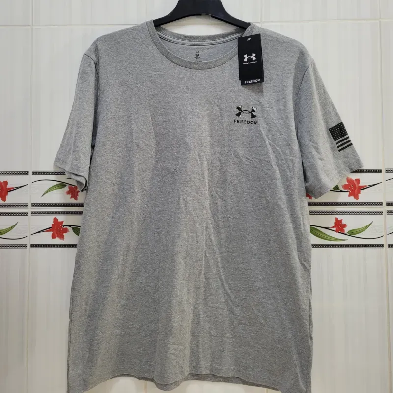 Pullover UNDER ARMOUR 