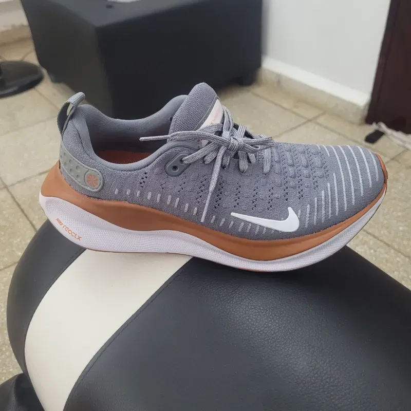 Tenis Nike 