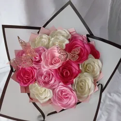 Ramo Angel de 16 rosas medianas