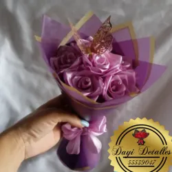 Ramo Miny de 6 rosas