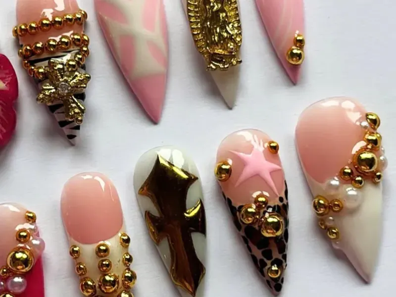 DECORACIÓN PARA UÑAS 