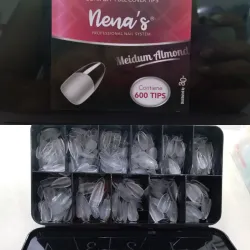 CAJA DE 600 UÑAS NENA'S 