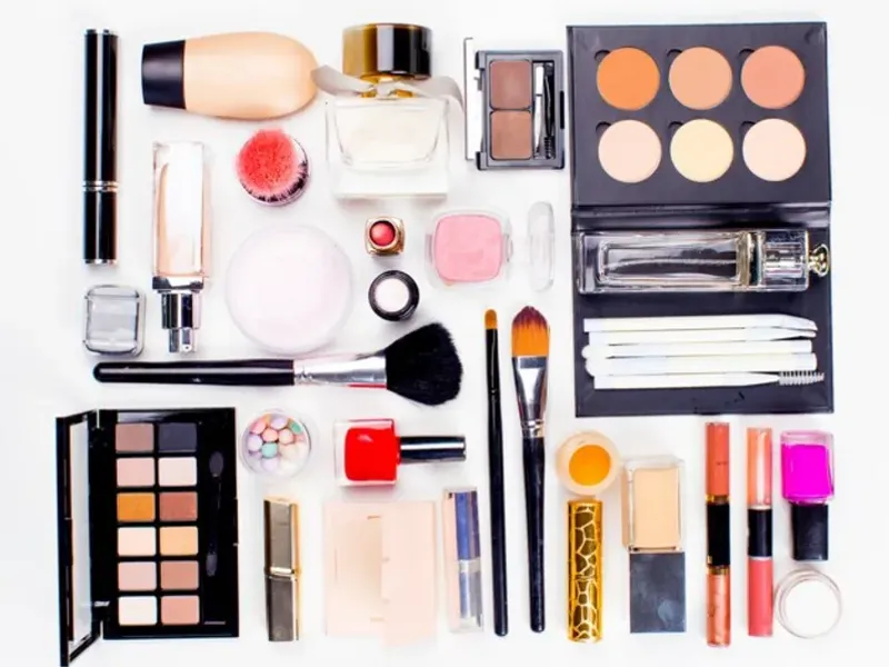 MAQUILLAJE 