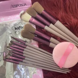 SET DE BROCHAS DE MAQUILLAJE 