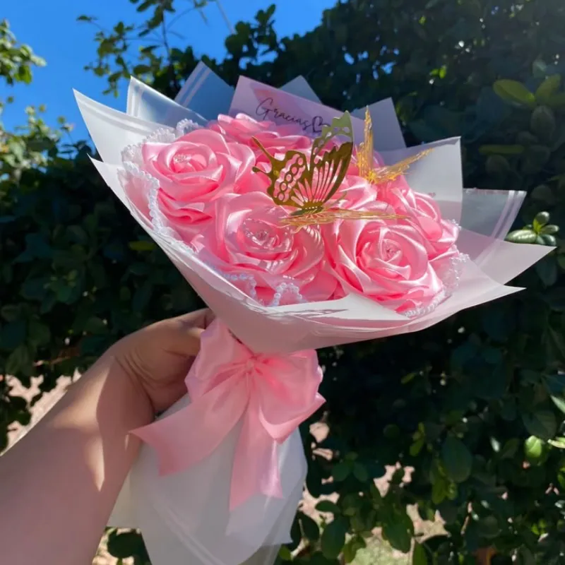Ramo de 10 rosas eternas 
