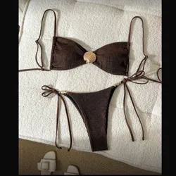Bikini Carmelita con concha