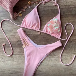 Bikini Rosado con decoración brillante