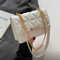Bolso blanco de cadenas