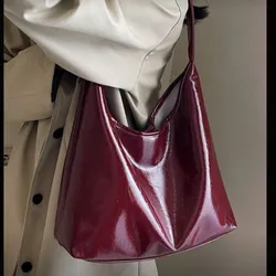 Bolso de cuero burdeos