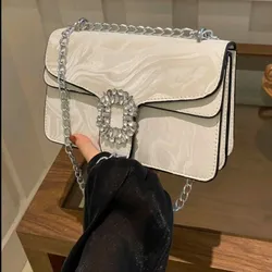 Bolso de hombro unicolor versátil