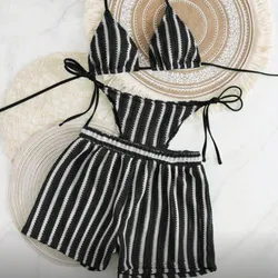 Cojunto de bikini 3 pieza  blanco y negro de raya