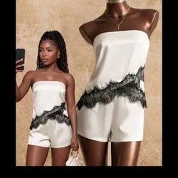 Conjunto beige con detalle de encaje negro