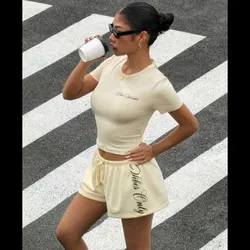 Conjunto beige