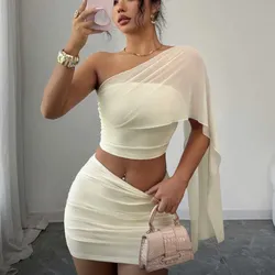 Conjunto beige mini falda ajustada
