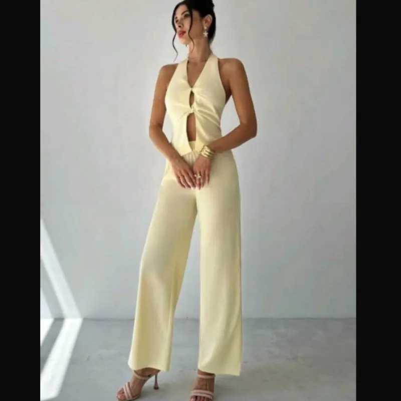 Conjunto color crema elegante