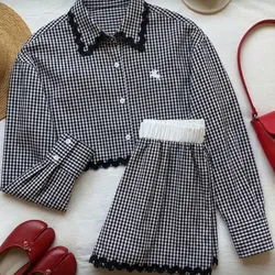 Conjunto de cuadros y camisa de mangas largas