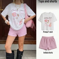 Conjunto de pulover y shorts tejido