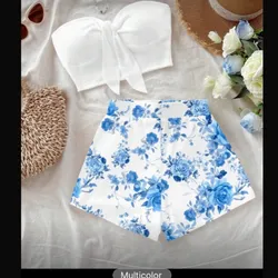 Conjunto de shorts floreado y top