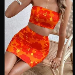 Conjunto floreado naranja