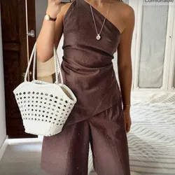 Conjunto marrón de shorts a media pierna