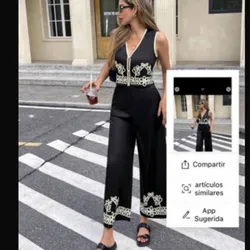Conjunto negro floral
