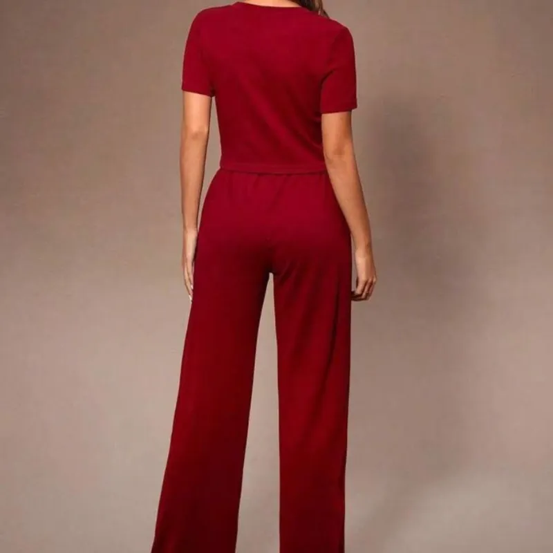Conjunto rojo burdeos