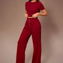 Conjunto rojo burdeos