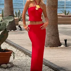 Conjunto rojo con flor
