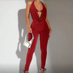 Conjunto rojo cuello escotado
