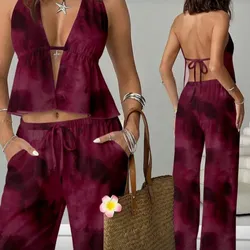 Conjunto rojo estilo manchas negras