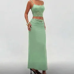 Conjunto verde con encaje