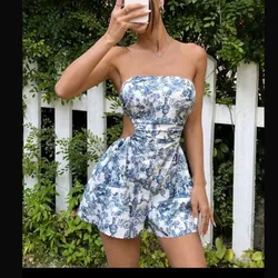 Mono con estampado de ángeles