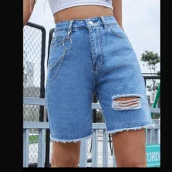 Shorts estilo bermuda