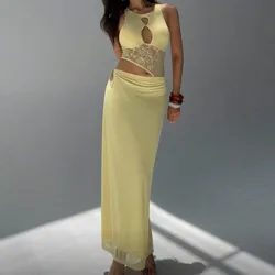 Vestido amarillo con encaje en abdomen