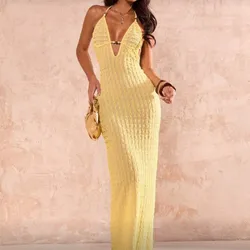 Vestido amarillo de puntos