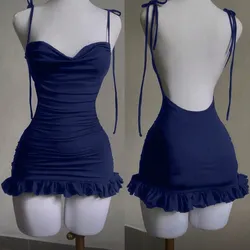 Vestido azul oscuro de vuelito