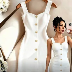 Vestido blanco botones dorados