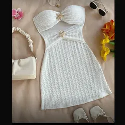 Vestido blanco corto con dos estrellas