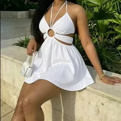 Vestido blanco cuello halter aro en medio