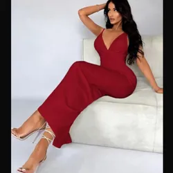 Vestido burdeos escote V